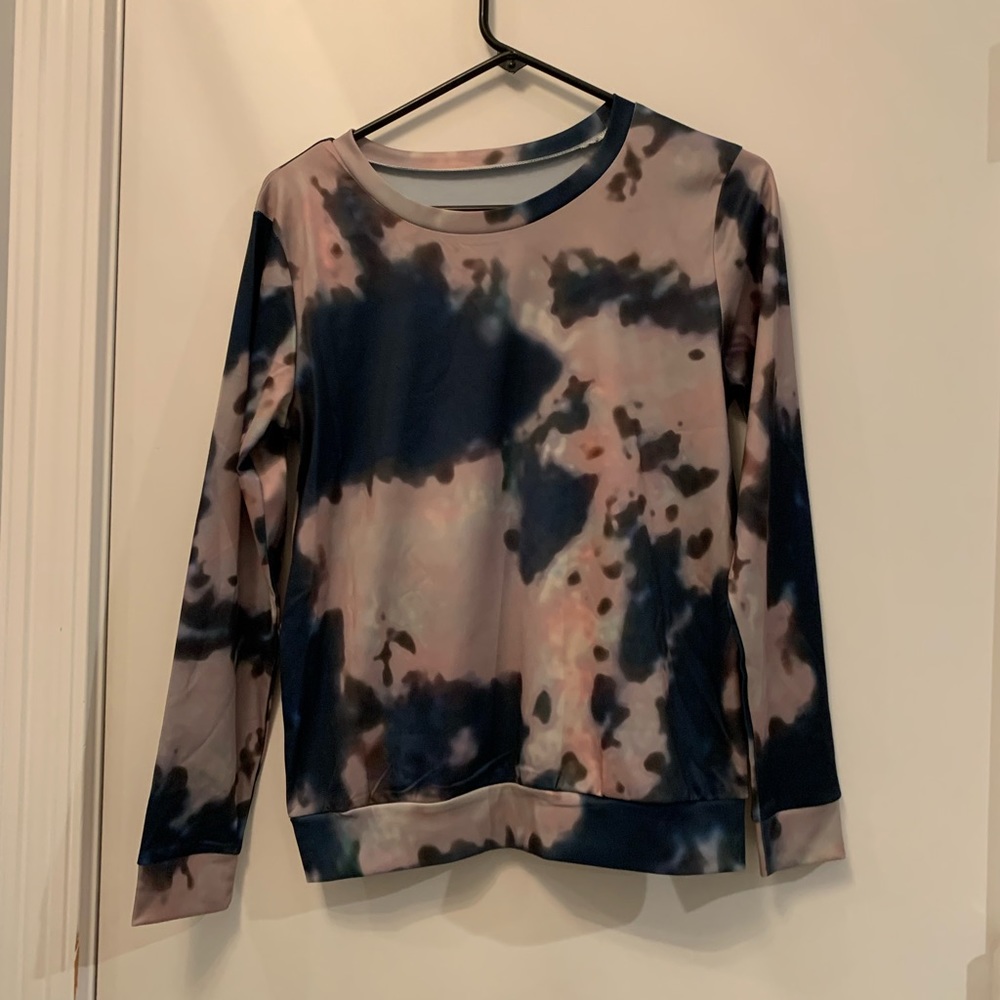 Tie dye jogging set . Size S Brand new in package